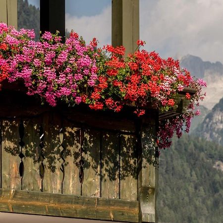 Suite Italy Pinzolo Due Giustino Eksteriør bilde