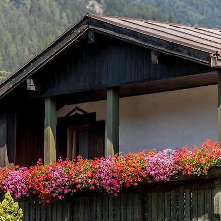 Suite Italy Pinzolo Due Giustino Eksteriør bilde
